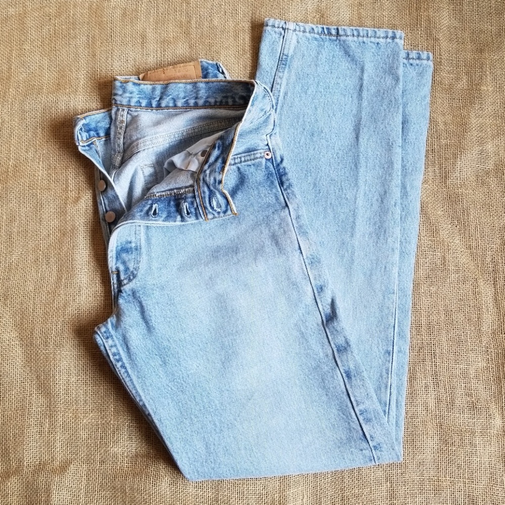 Vintage Levi's 501 Light Wash Jeans 30x32